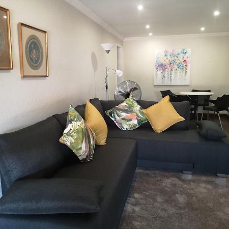 Rest-A-While Guest House - Pretoria Luaran gambar