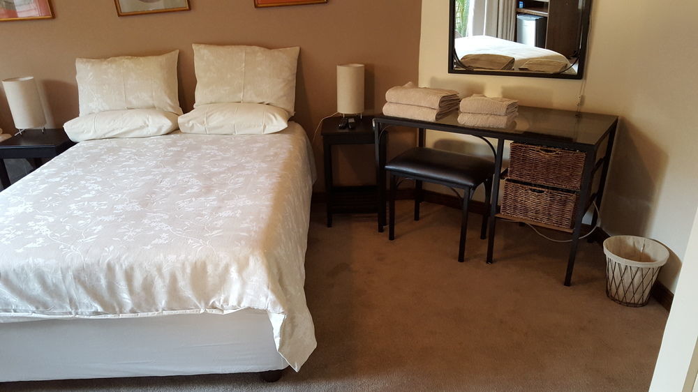 Rest-A-While Guest House - Pretoria Luaran gambar