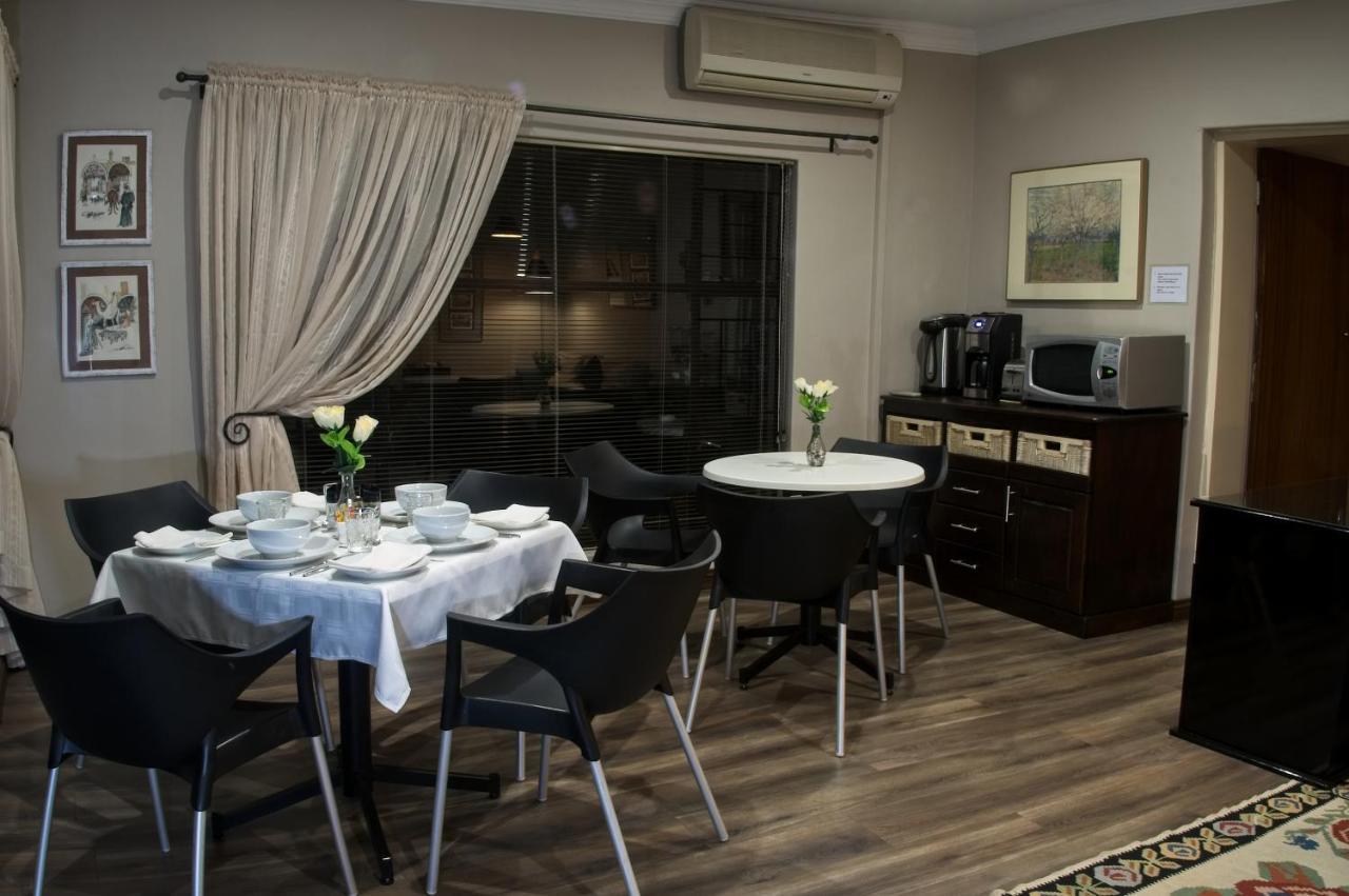 Rest-A-While Guest House - Pretoria Luaran gambar