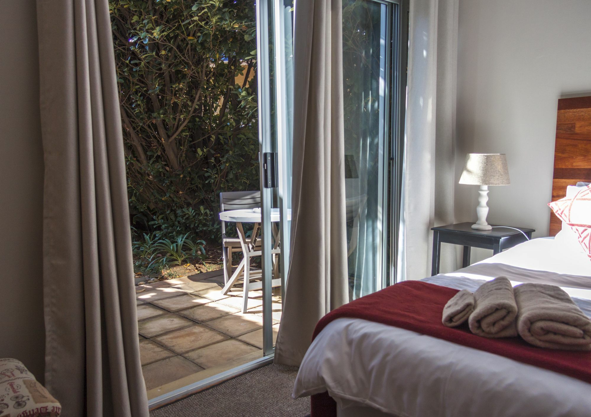 Rest-A-While Guest House - Pretoria Luaran gambar
