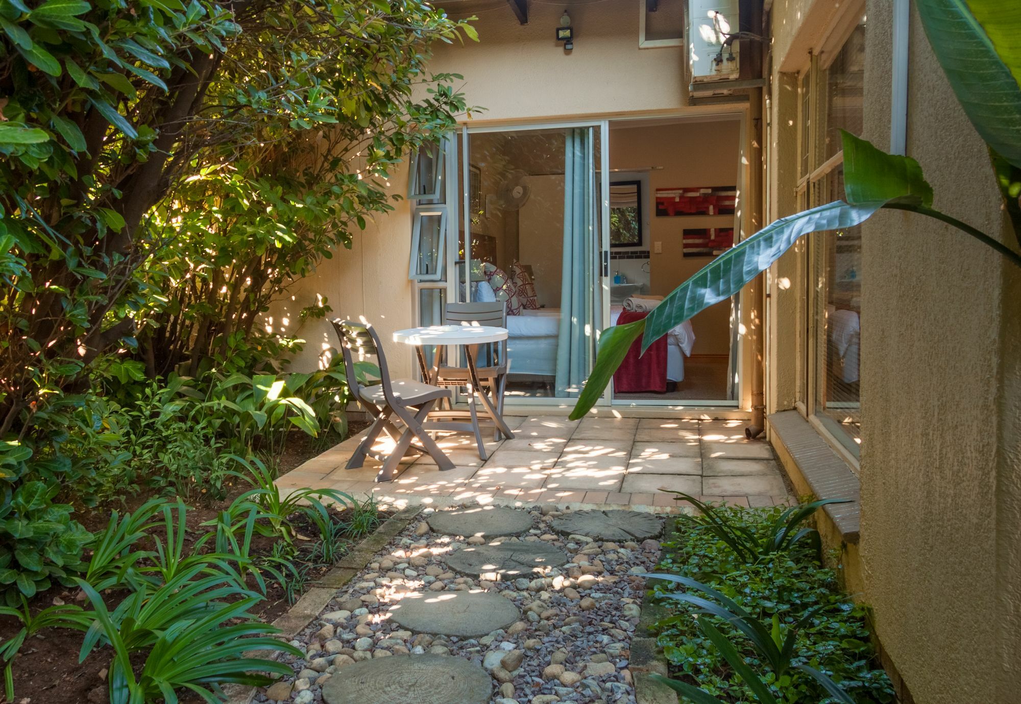 Rest-A-While Guest House - Pretoria Luaran gambar